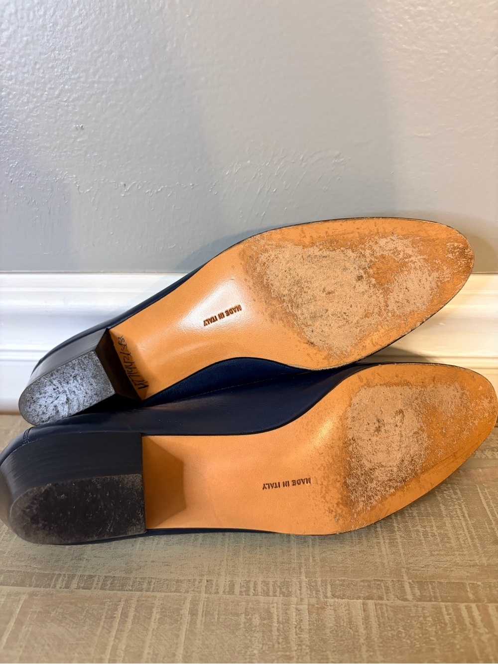 Salvatore Ferragamo Women’s Vintage Navy Blue Leather Tassle Loafers, Size 6.5 - Picture 8 of 8